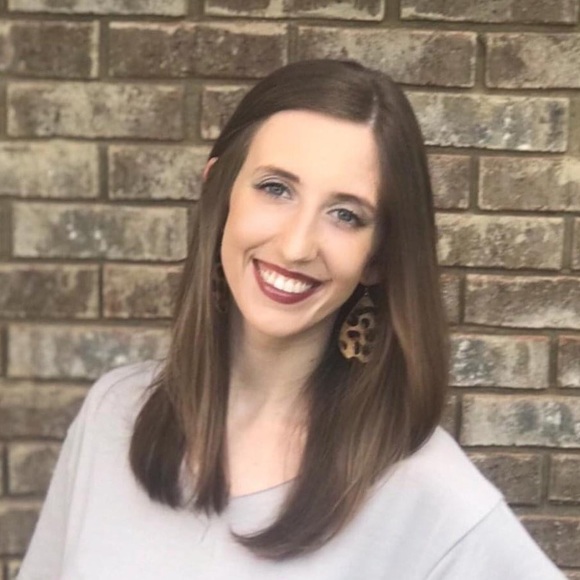 Meet your Posher, Katie - Picture 1 of 1